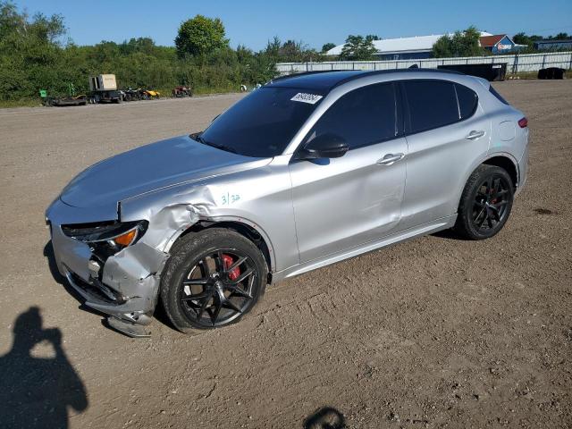  Salvage Alfa Romeo Stelvio