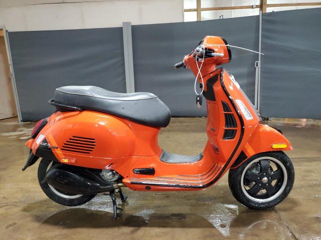  Salvage Vespa Gts Sei Gi