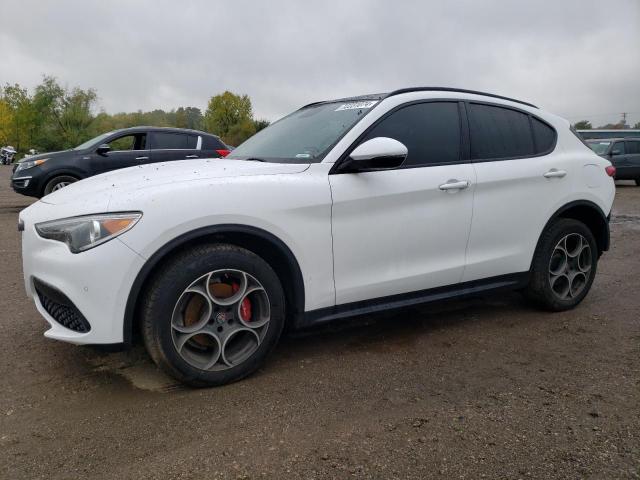  Salvage Alfa Romeo Stelvio