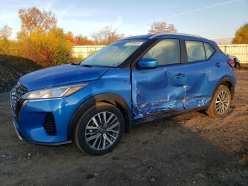  Salvage Nissan Kicks