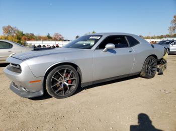  Salvage Dodge Challenger