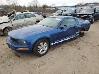  Salvage Ford Mustang