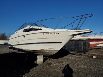  Salvage Bayliner Boat