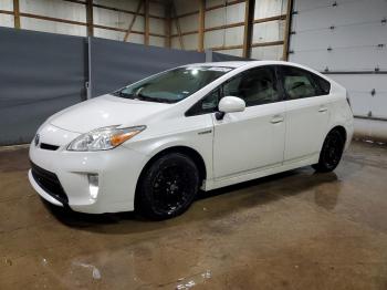  Salvage Toyota Prius