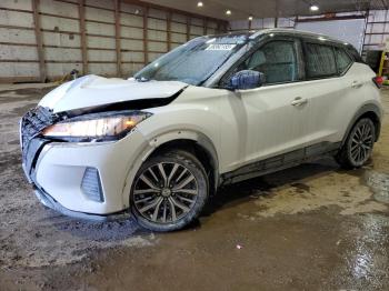  Salvage Nissan Kicks