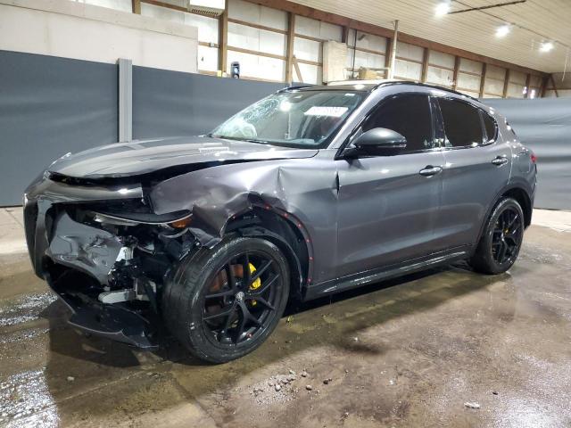  Salvage Alfa Romeo Stelvio