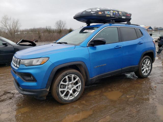  Salvage Jeep Compass