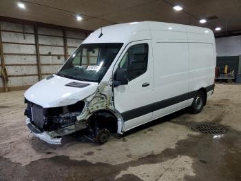  Salvage Mercedes-Benz Sprinter