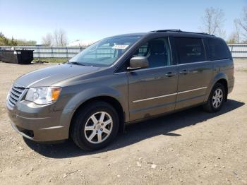  Salvage Chrysler Minivan