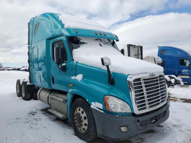  Salvage Freightliner Cascadia 1