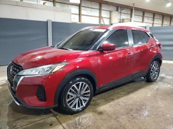  Salvage Nissan Kicks