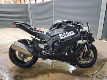  Salvage Kawasaki Zx1002 M