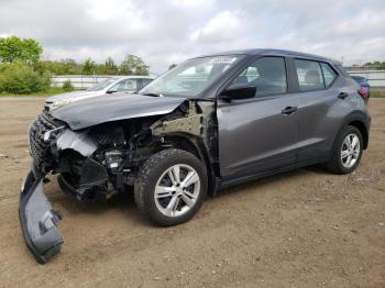  Salvage Nissan Kicks