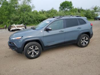  Salvage Jeep Cherokee