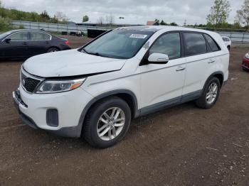  Salvage Kia Sorento
