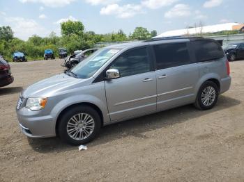  Salvage Chrysler Minivan