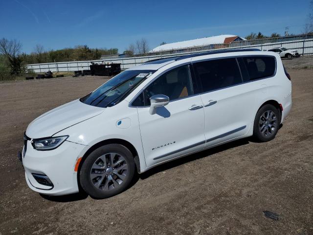  Salvage Chrysler Pacifica