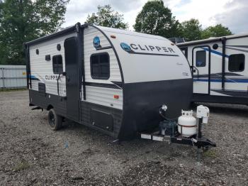  Salvage Coachmen Clipper