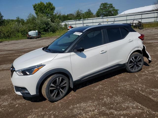  Salvage Nissan Kicks