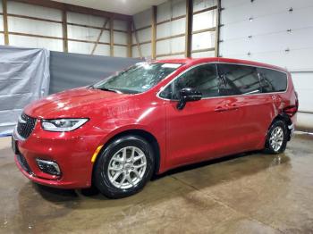  Salvage Chrysler Pacifica