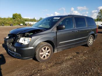  Salvage Chrysler Minivan