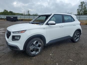  Salvage Hyundai VENUE