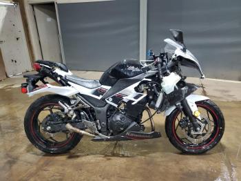  Salvage Kawasaki Ex300 B