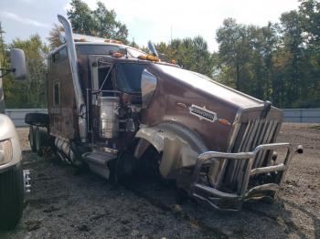  Salvage Kenworth W900