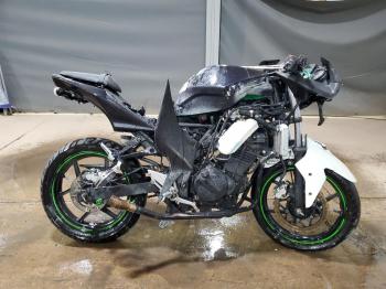  Salvage Kawasaki Ninja 250R