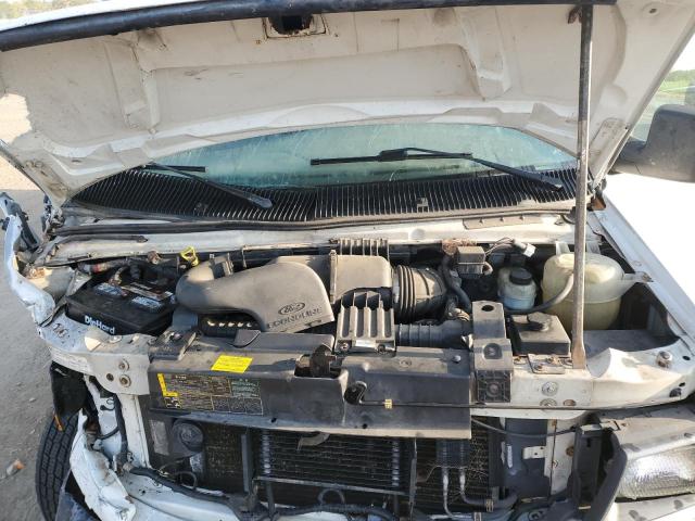 Ford Econoline E250 Van Image 10