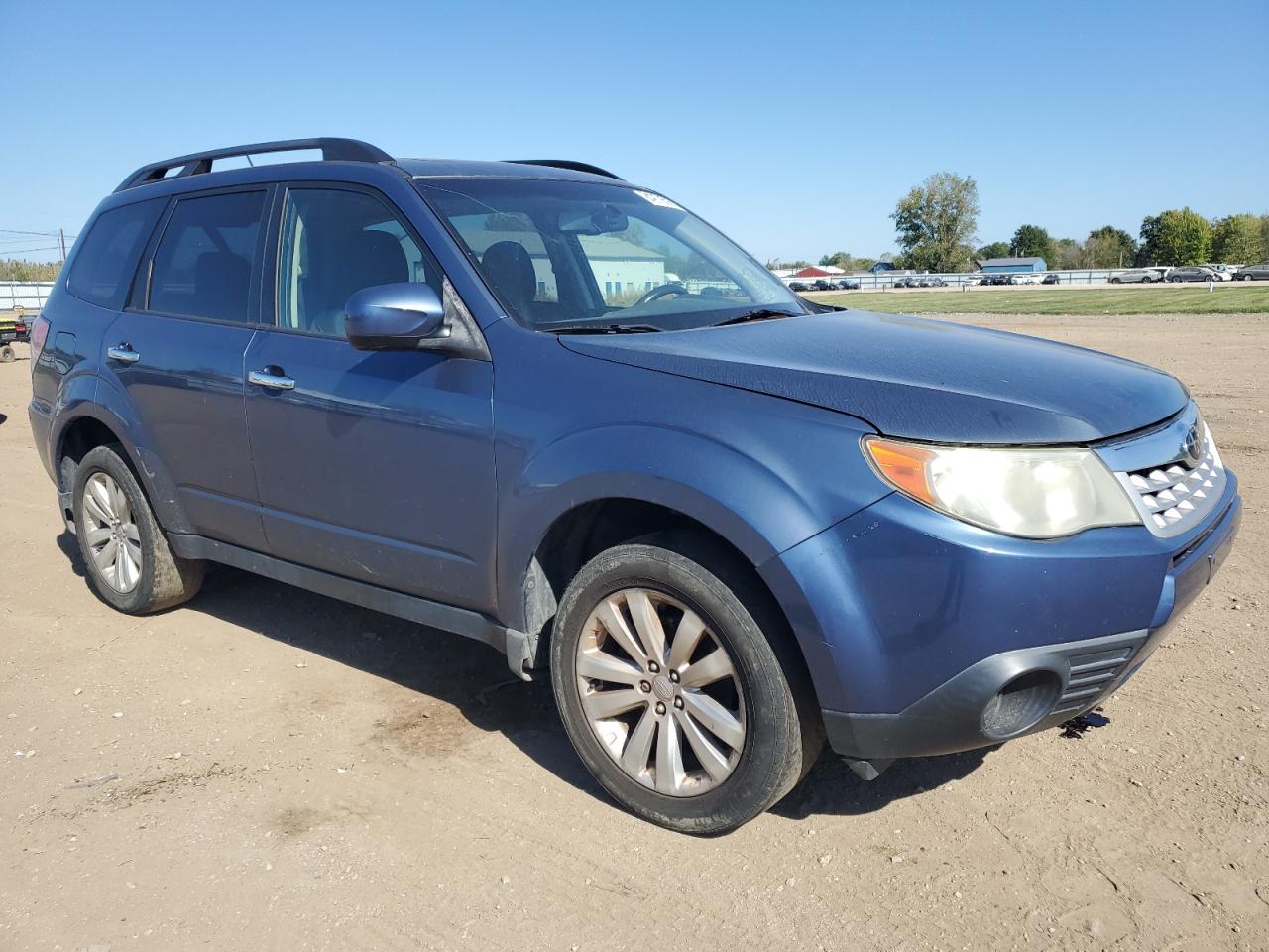 Suba Forester 2.5x Premium Image 3