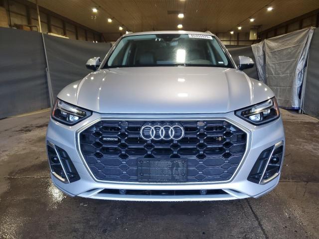 Audi Q5 Premium 45 Image 6