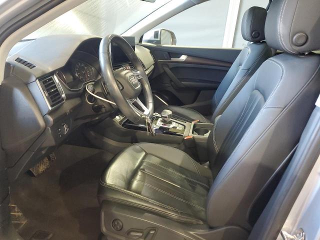 Audi Q5 Premium 45 Image 3