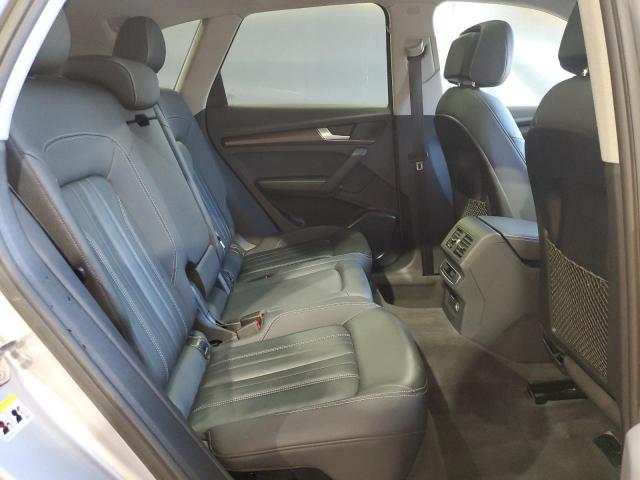 Audi Q5 Premium 45 Image 10