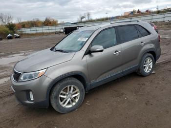  Salvage Kia Sorento