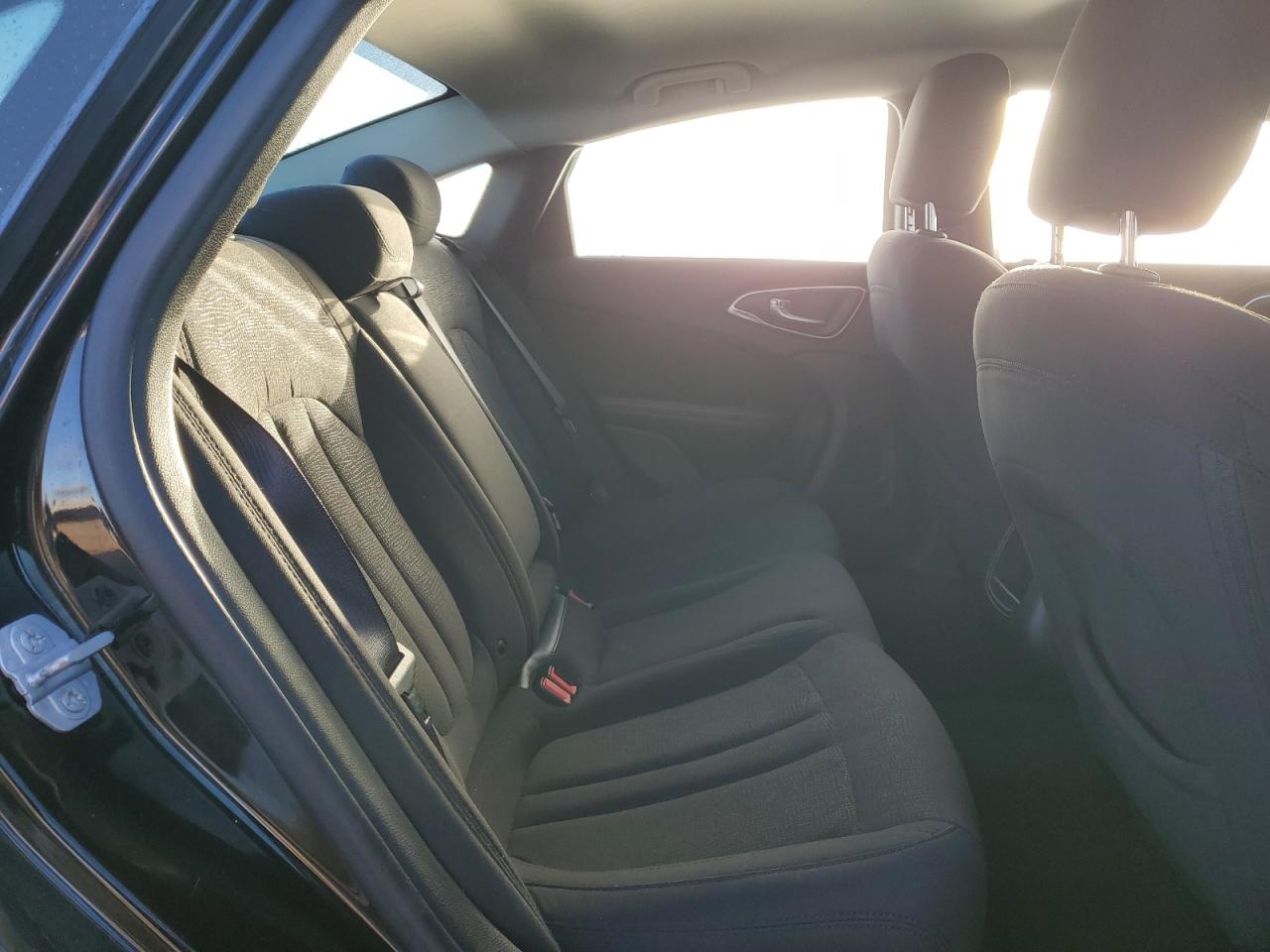 Chry 200 Limited Image 6