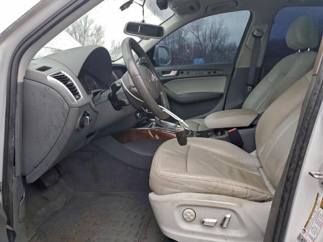 Audi Q5 Premium Plus Image 12