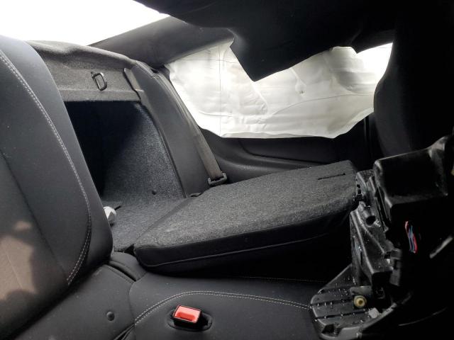 Ford Mustang Image 6