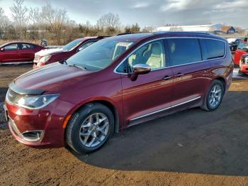  Salvage Chrysler Pacifica