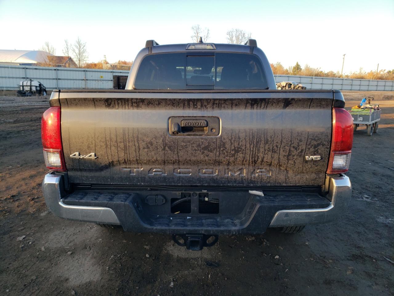 Toyota Tacoma Double Cab Image 10