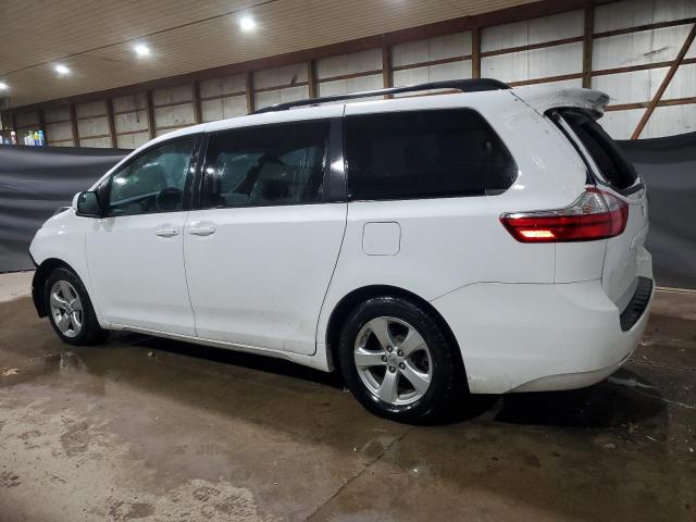 Toyota Sienna Le Image 5
