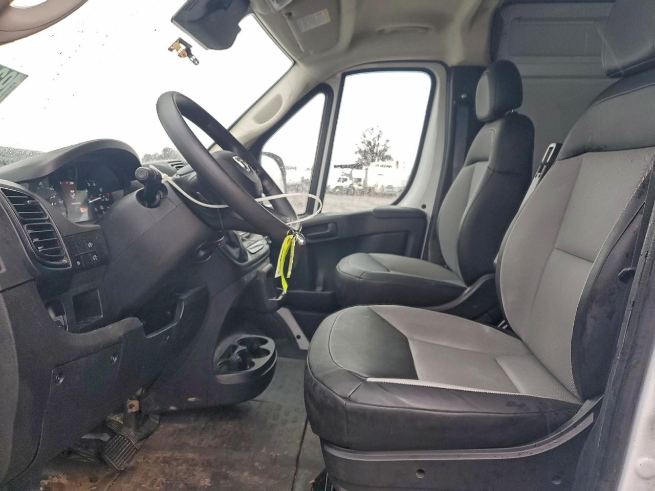 Ram Promaster 2500 High Image 4