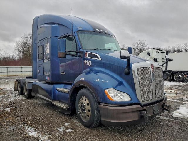  Salvage Kenworth Constructi