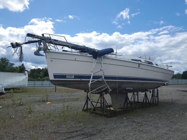 Hunt Sailboat Image 10