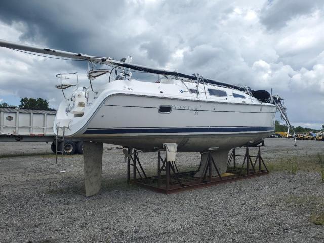 Hunt Sailboat Image 4