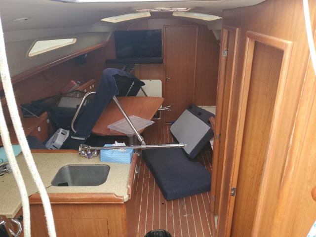 Hunt Sailboat Image 3