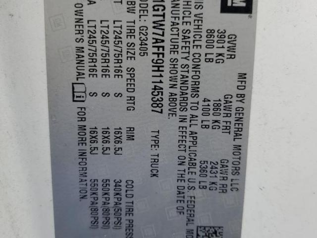 GMC Savana G2500 Image 8