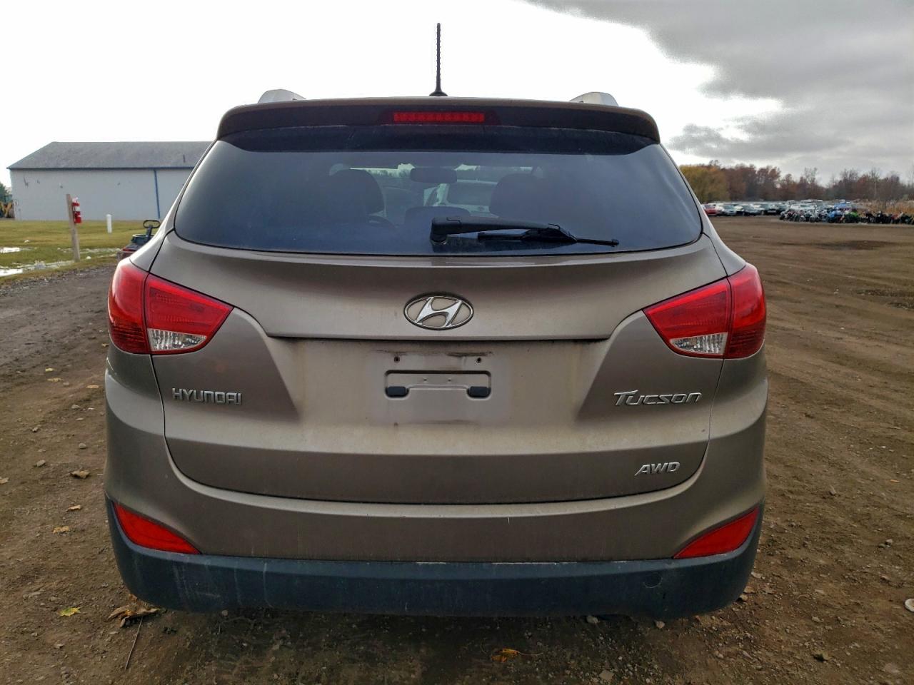 Hyundai TUCSON Gls Image 2