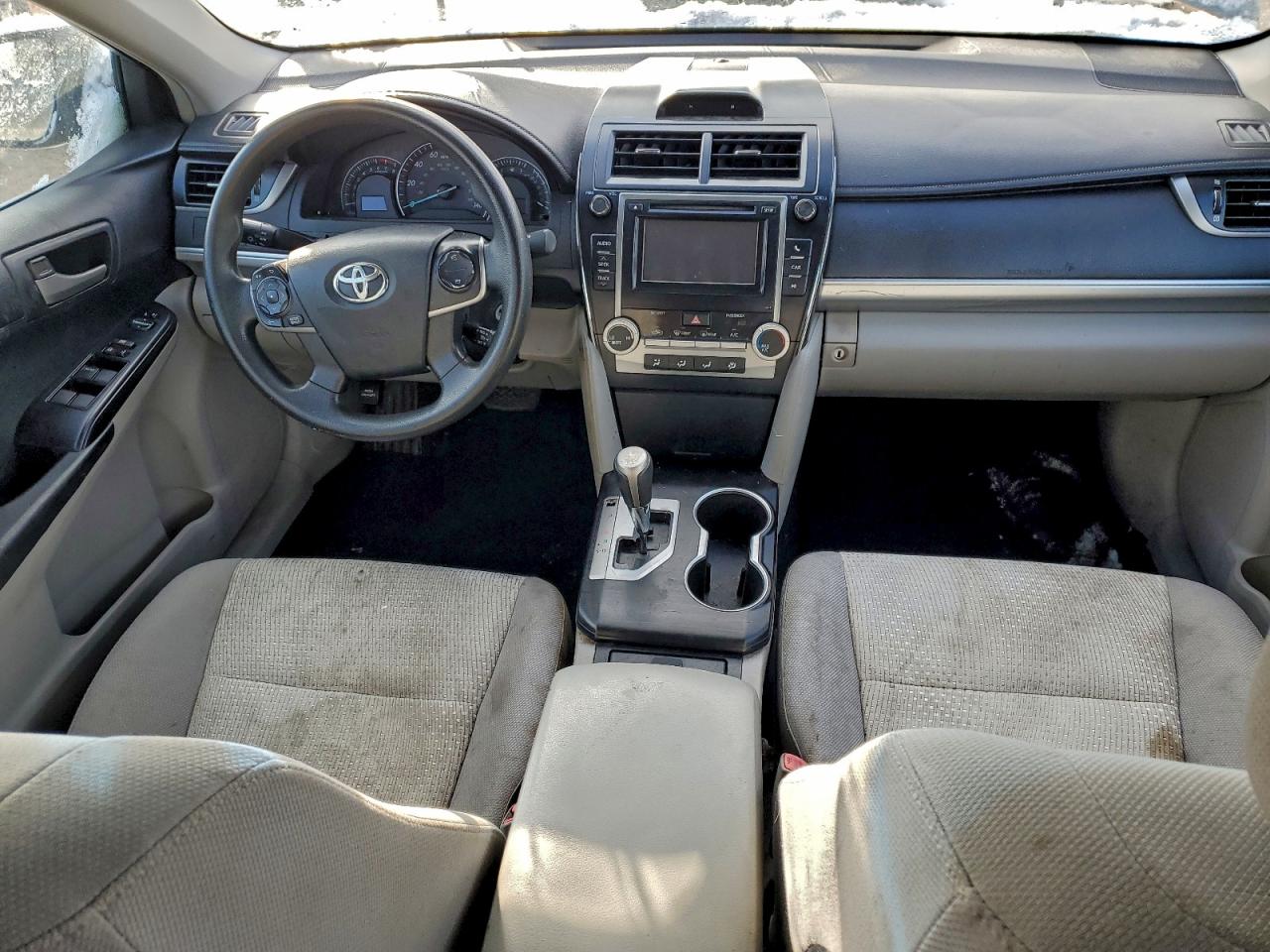 Toyota Camry Base Image 11