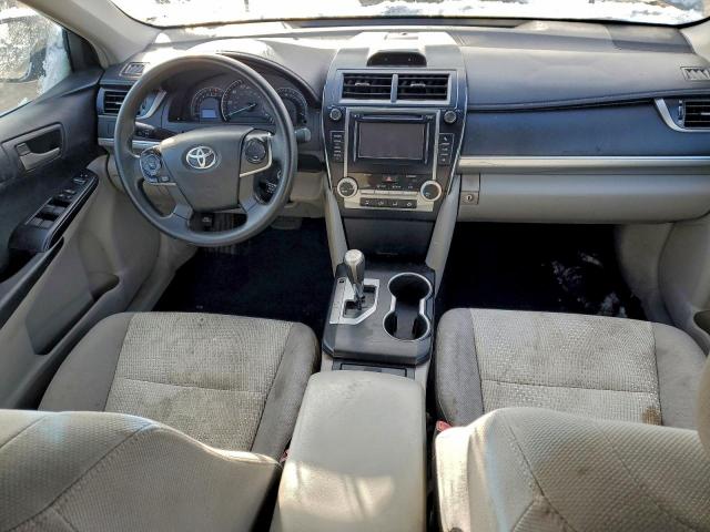 Toyota Camry Base Image 11